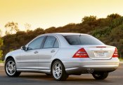 2005 Mercedes-Benz C-Class C320 Sport Owners Manual