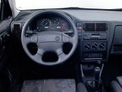 Volkswagen Polo 1990-1994 Workshop Service Manual Repair