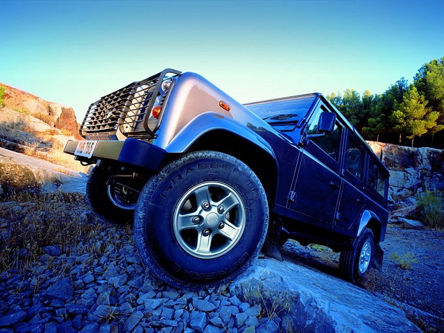 Land Rover DEFENDER 300Tdi Workshop Manual 1996