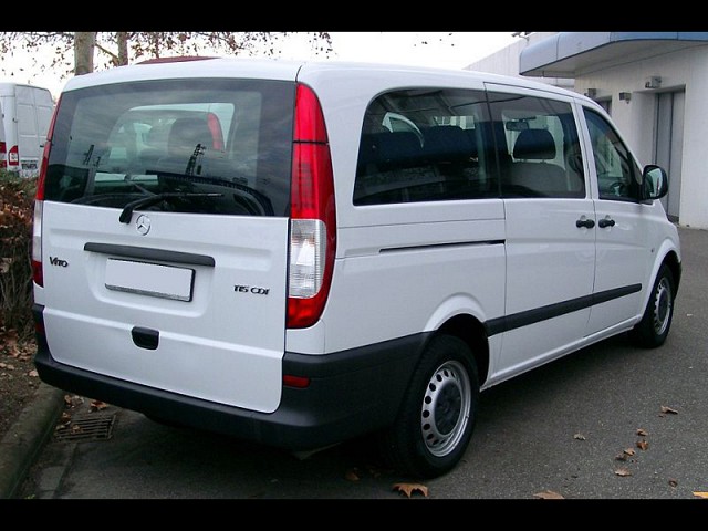 Mercedes VITO VIANO VAN Model 639 Wiring Manual