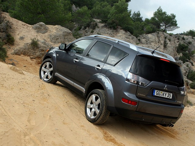 Mitsubishi Outlander 2007 to 2011 Service Repair Manual