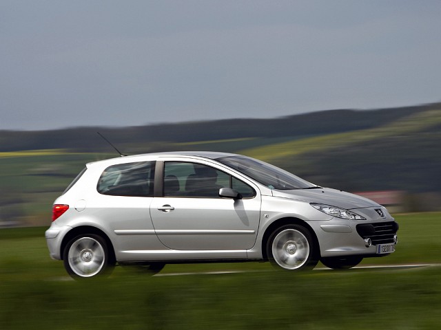 PEUGEOT 307 1.4L 1.6L 2.0L Petrol & 1.4TD 2.0TD Diesel Full Service & Repair Manual 2001-2008