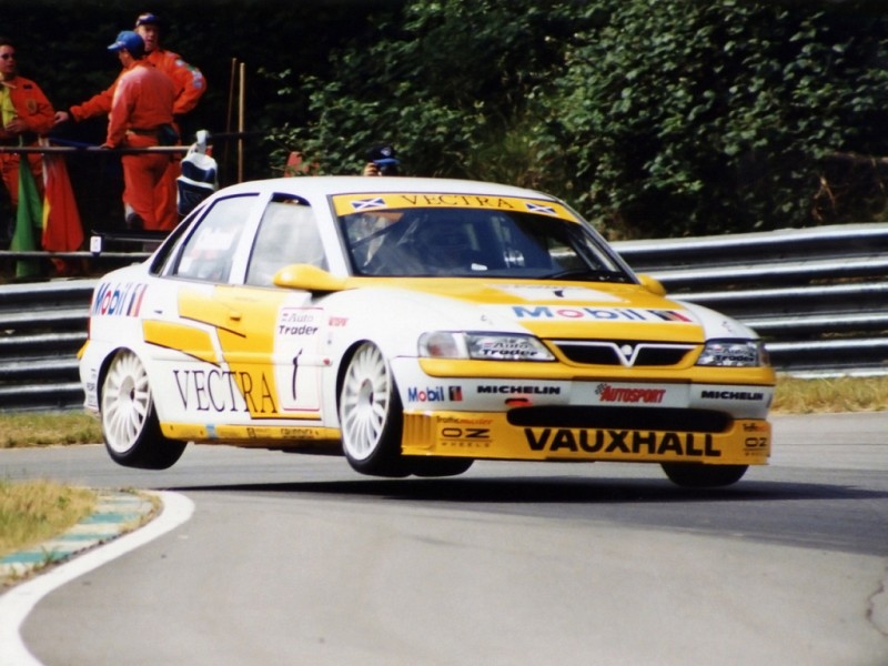 Opel Vauxhall Vectra 1999-2002 Factory Service Repair Manual