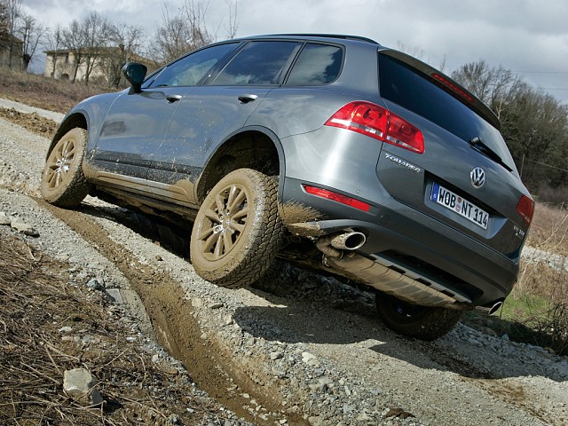 TOUAREG 4.9L Turbo Diesel Engine Workshop Service Repair Manual