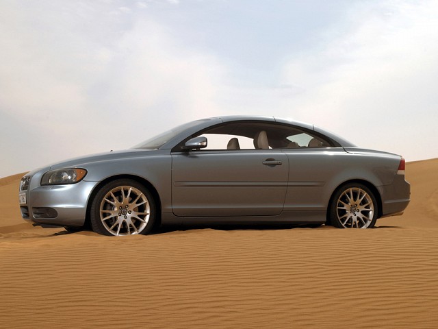 04 Volvo C70 2004 Owners Manual PDF Download