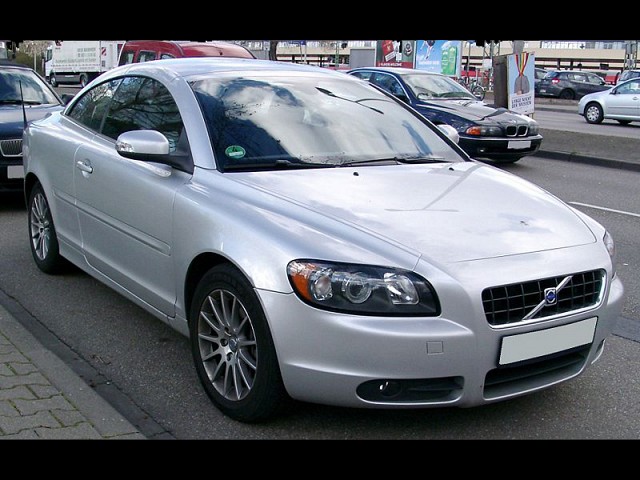 03 Volvo C70 2003 Owners Manual PDF Download