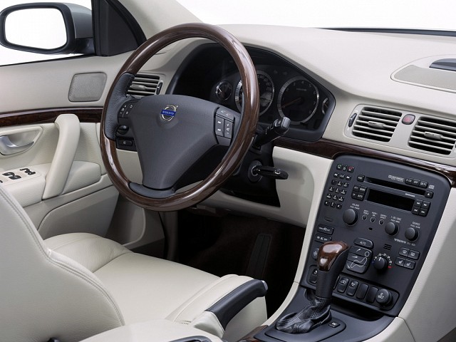 2009 Volvo S80 Service & Repair Manual Software