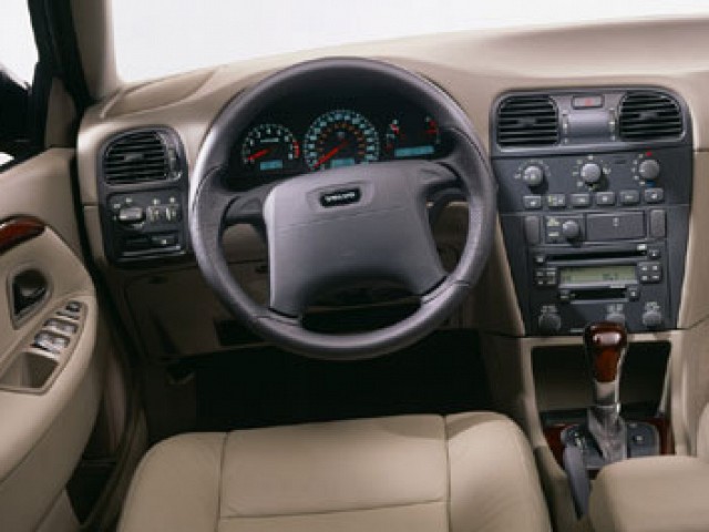 Volvo S40 & V40 1998 Repair Service Manual