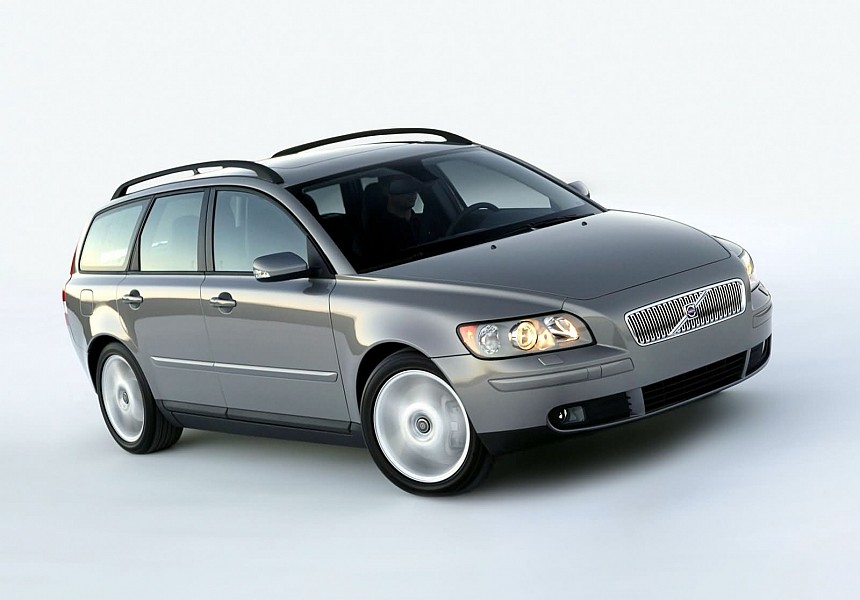 Volvo S40 & Volvo V50 Complete Workshop Service Repair Manual 2004 2005 2006 2007 2008 2009 PDF Download