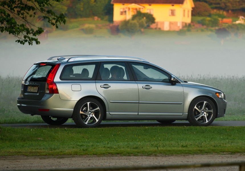 2007 Volvo V50 Owners Manual Download PDF