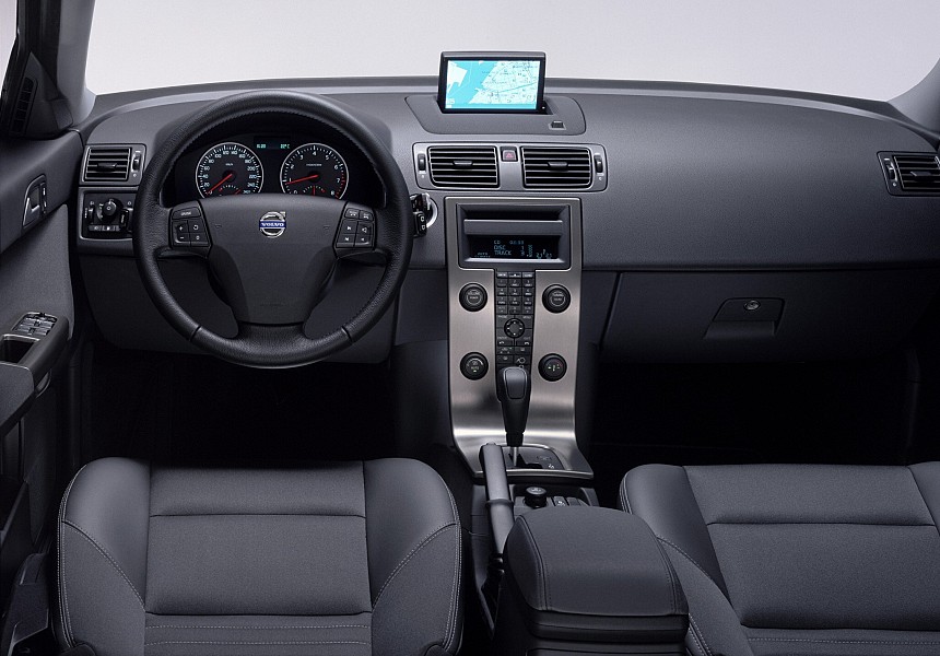 08 Volvo V50 2008 Owners Manual