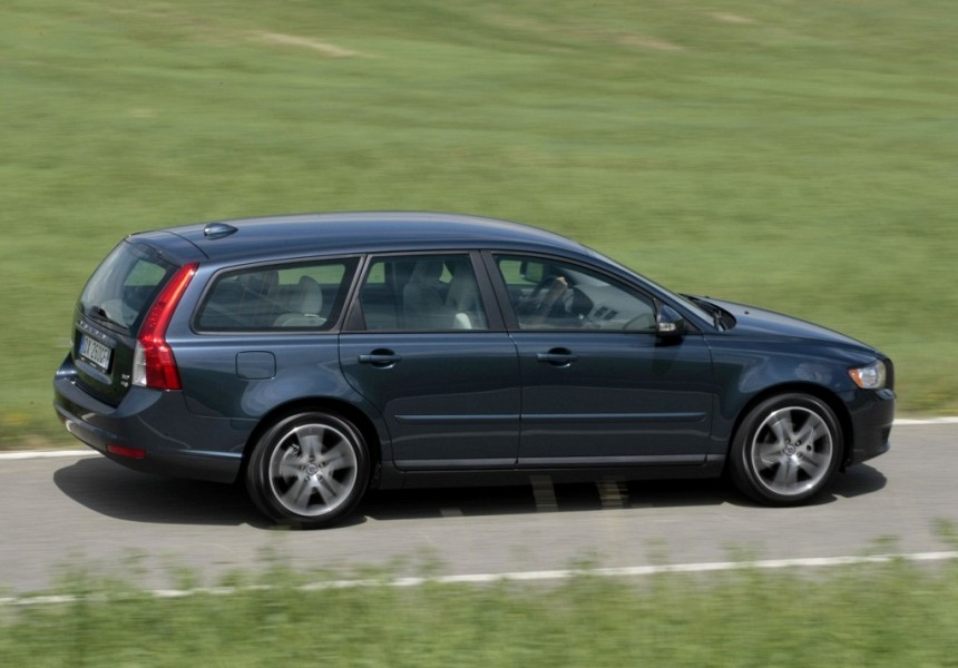 2007 Volvo V50 Owners Manual Download PDF