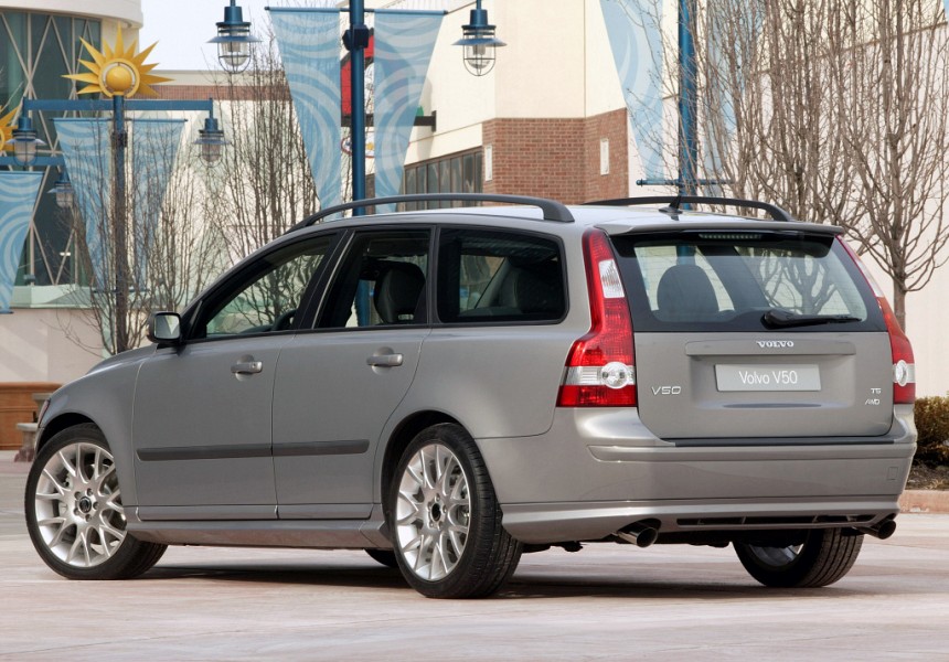 08 Volvo V50 2008 Owners Manual