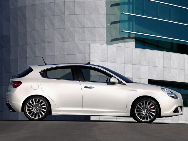 Alfa Romeo Giulietta 2010-2015 Service Repair Workshop Manual