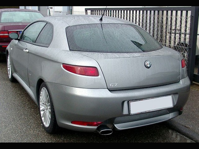 Alfa Romeo GT 2.0 JTS 2003-2010 Full Service Repair Manual