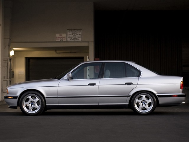 BMW X5 E53 1999-2006 Service Repair Workshop Manual