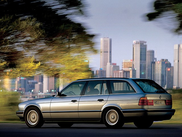 BMW X5 E53 1999-2006 Service Repair Workshop Manual