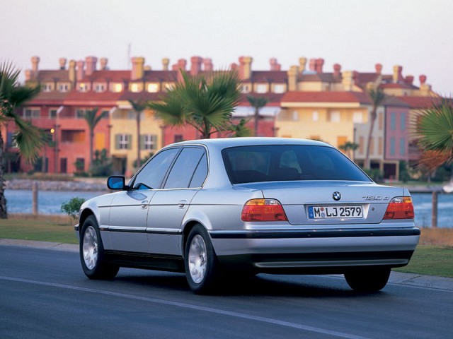 Bmw 7 Series E38 1995-2001 Factory Service Repair Manual