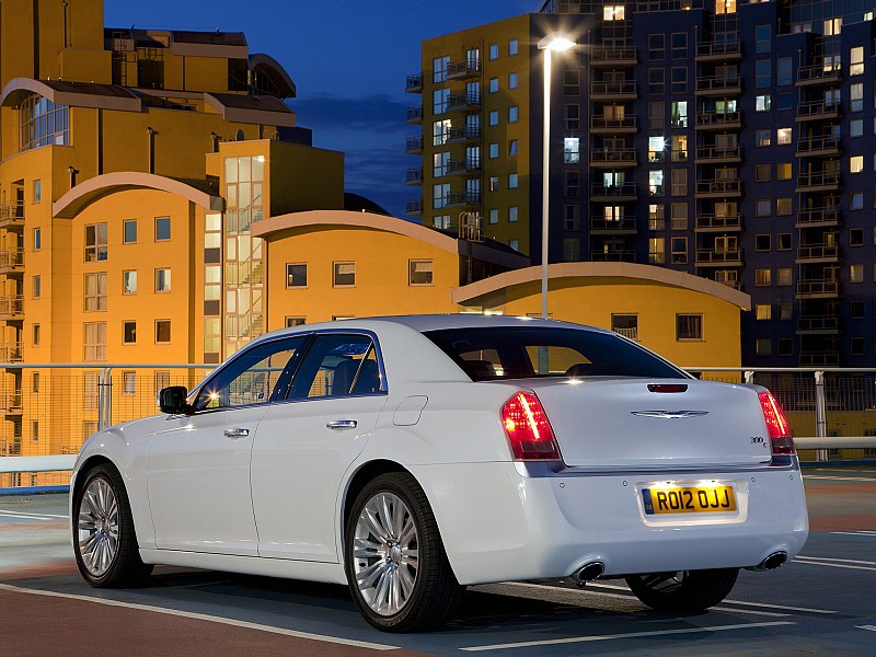 Chrysler 300 300C With 3.6L 5.7L 6.4L 3.0D Diesel 2011-2015 Service Repair Workshop Manual Pdf